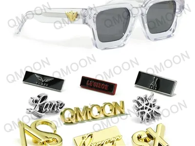 Einkarétt 3D Metal Logo Technology!